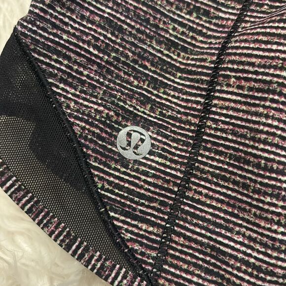 Lululemon Athletica x Peleton Limitless 4 Hotty Hot Shorts - Picture 7 of 10